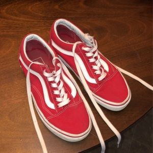 Red/white Old Skool low top Vans! Women’s size 6